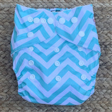 Load image into Gallery viewer, Bamboo Cloth Nappy Blue &amp; White