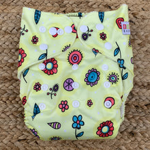 Load image into Gallery viewer, Bamboo Cloth Nappy Yellow Flowers